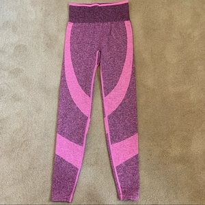 PINK Victoria’s Secret Seamless neon pink leggings